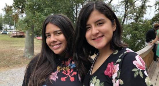 Melissa Aquino ('21) y Valeria Grajales ('23), estudiantes de la Escuela Adventista del Séptimo Día Waldwick de la Conferencia de Nueva Jersey, dijeron que durante el fin de semana de Capacitación de Liderazgo de la Academia Espiritual (SALT) aprendieron mejores habilidades de liderazgo. Melissa Aquino ('21) y Valeria Grajales ('23), estudiantes de la Escuela Adventista del Séptimo Día Waldwick de la Conferencia de Nueva Jersey, dijeron que durante el fin de semana de Capacitación de Liderazgo de la Academia Espiritual (SALT) aprendieron mejores habilidades de liderazgo.