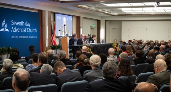 Daniel R. Jackson, president of the North American Division, welcomes the members of the NAD Executive Committee to the 2018 NAD Year End Meeting. ©2018 NAD/Dan Weber Daniel R. Jackson, president of the North American Division, welcomes the members of the NAD Executive Committee to the 2018 NAD Year End Meeting. ©2018 NAD/Dan Weber