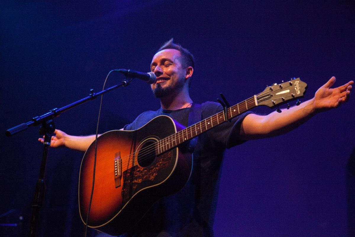 “We Are Messengers” lead singer Darren Mulligan shares with the audience.